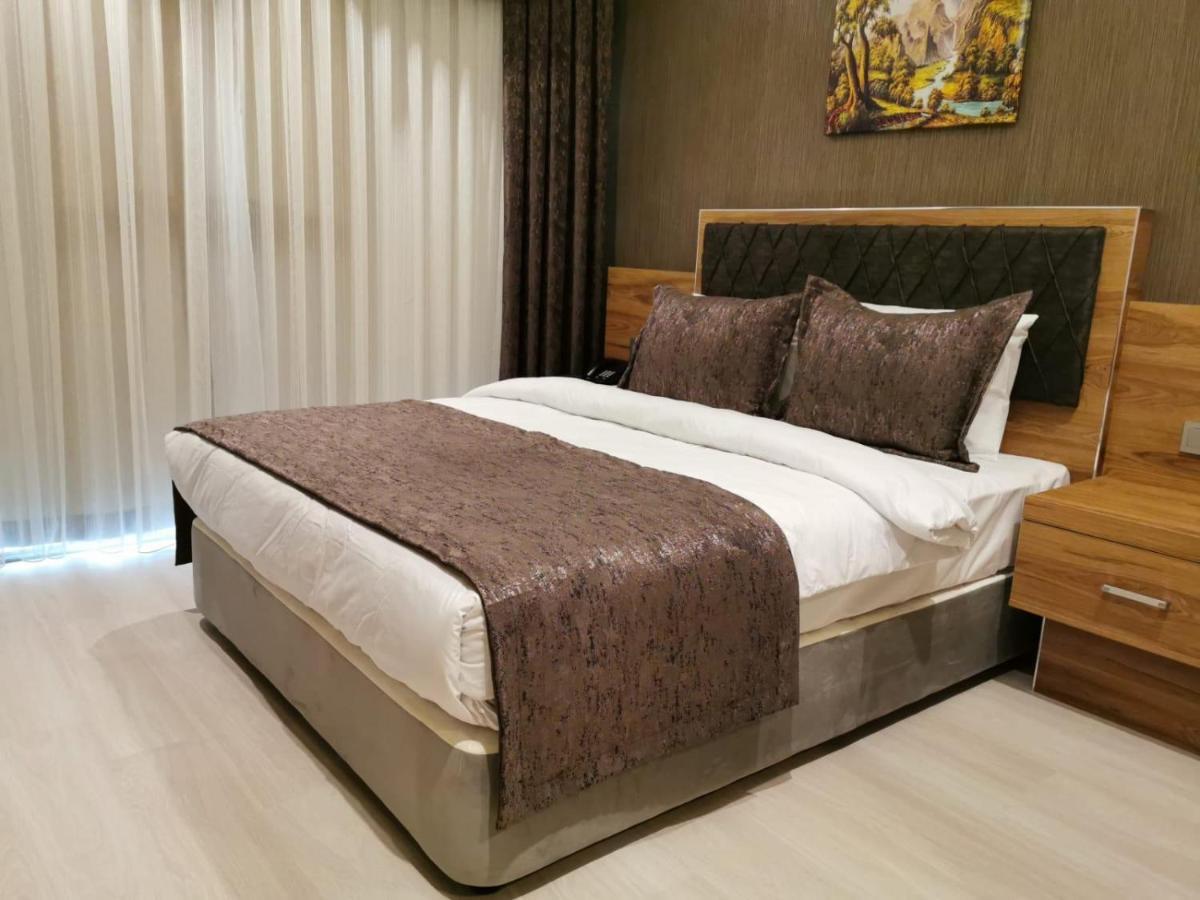 מניסה Rose Bay Hotel מראה חיצוני תמונה