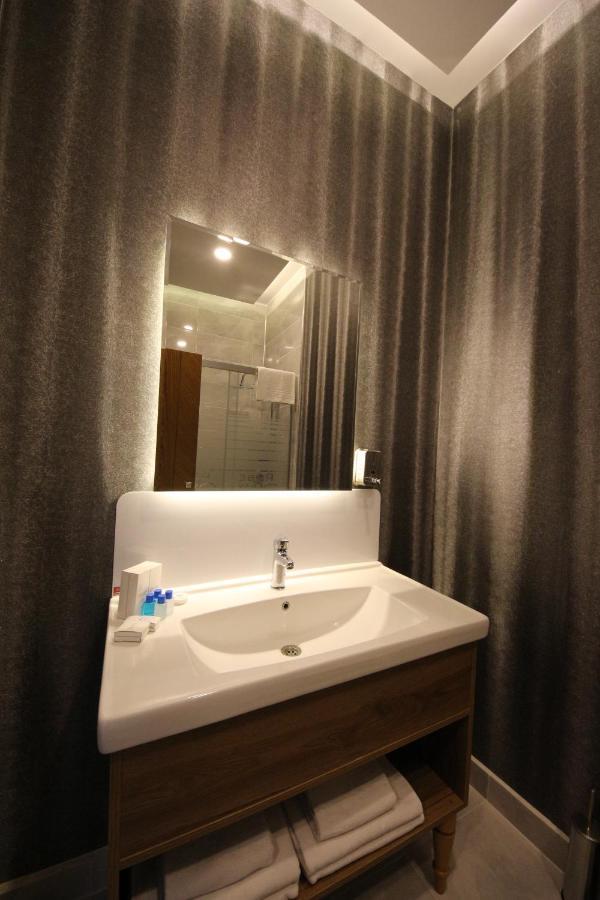 מניסה Rose Bay Hotel מראה חיצוני תמונה