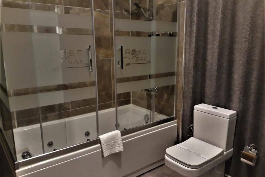 מניסה Rose Bay Hotel מראה חיצוני תמונה