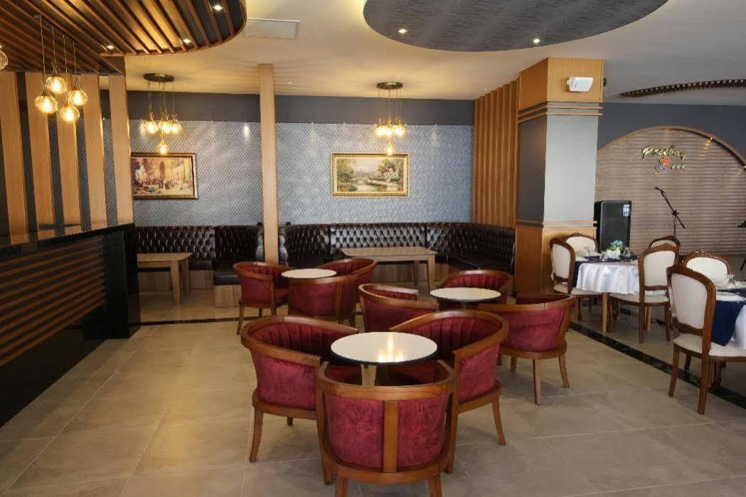 מניסה Rose Bay Hotel מראה חיצוני תמונה